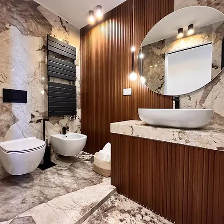 Yls Luxury * Milán