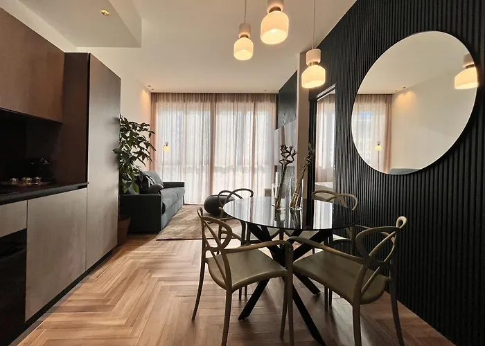 Yls Luxury Apartament *