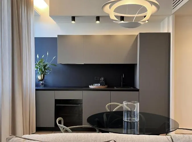 Yls Luxury Apartament Mediolan