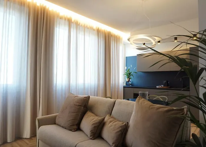Yls Luxury * Mediolan