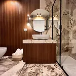 Yls Luxury Apartman Milánó