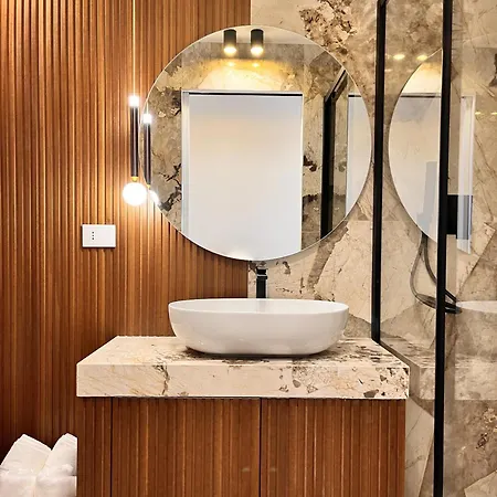 Yls Luxury Milánó